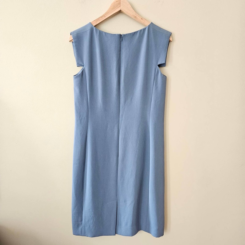 M.M. LaFleur Sarah 7.0 Sheath Dress in Waterfall Blue Lightweight Crepe, Size 8 - Picture 4 of 7